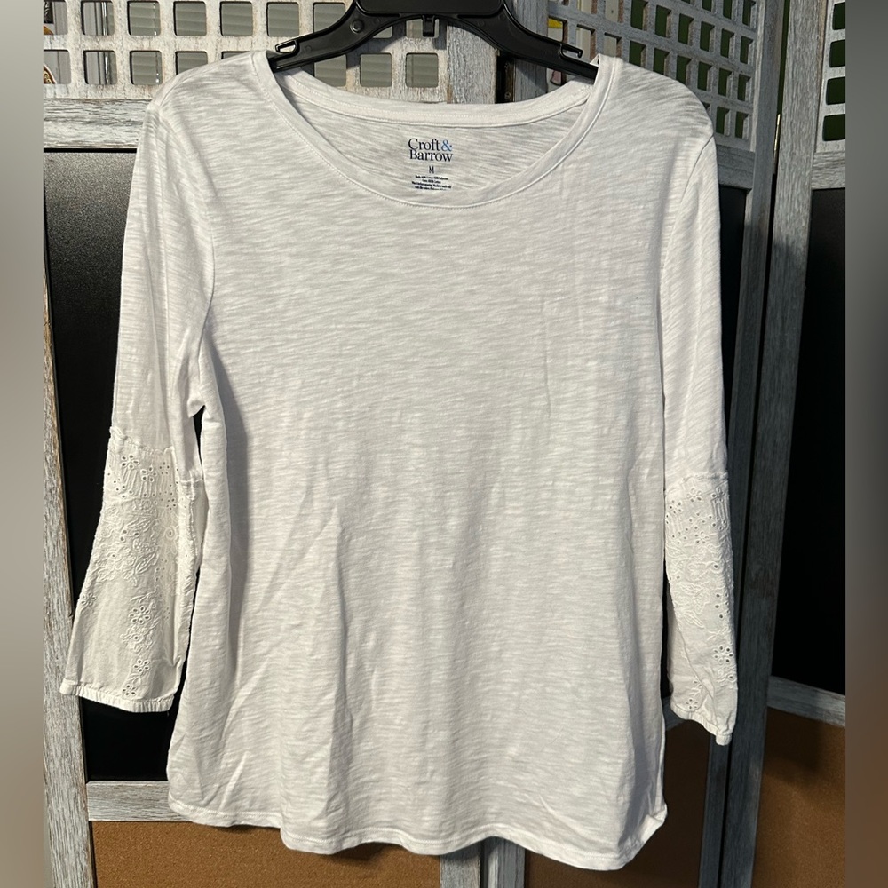 Croft and Barrow Quarter Sleeve White Lace Shirt